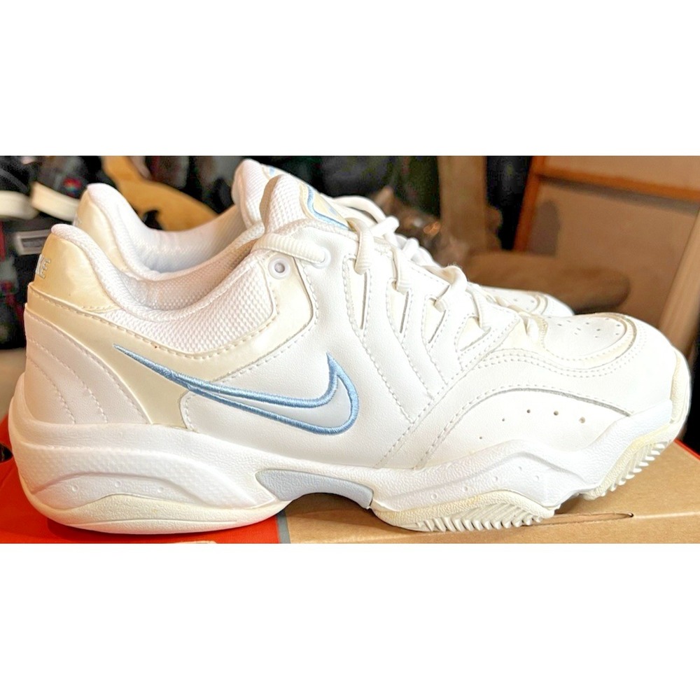 Nike City Court II Tennis Sneakers Women's Size 10 Vintage 310134-141  (2005)